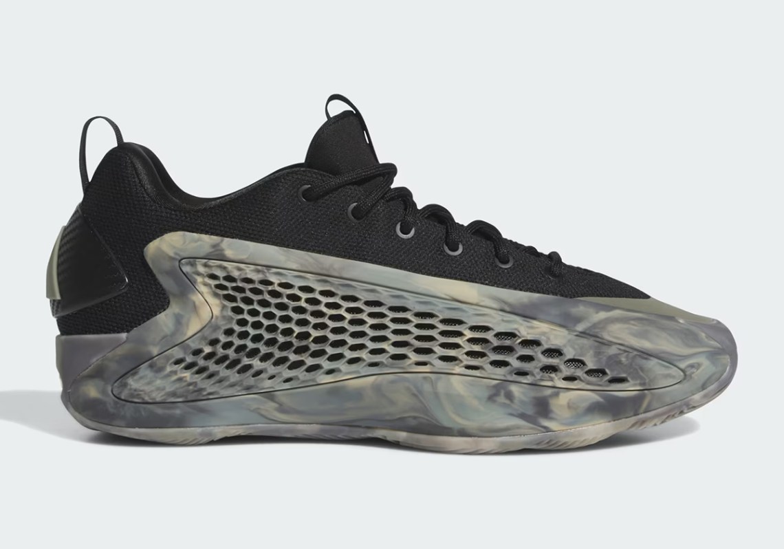Anthony Edwards adidas AE1  display picture 1