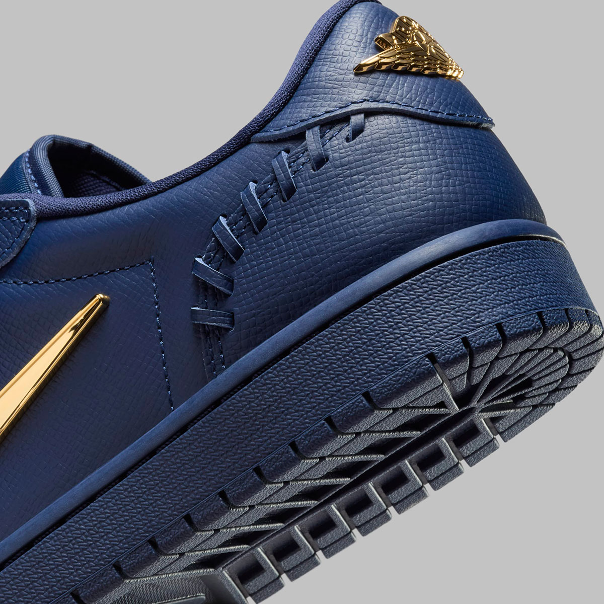 Air Jordan 1 Low Method Of Make Navy Gold Fn5032 400 3