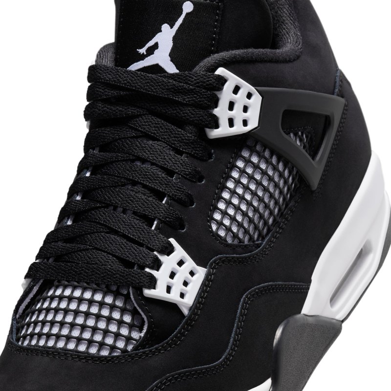 Air Jordan 4 "White Thunder" Store List FQ8138001