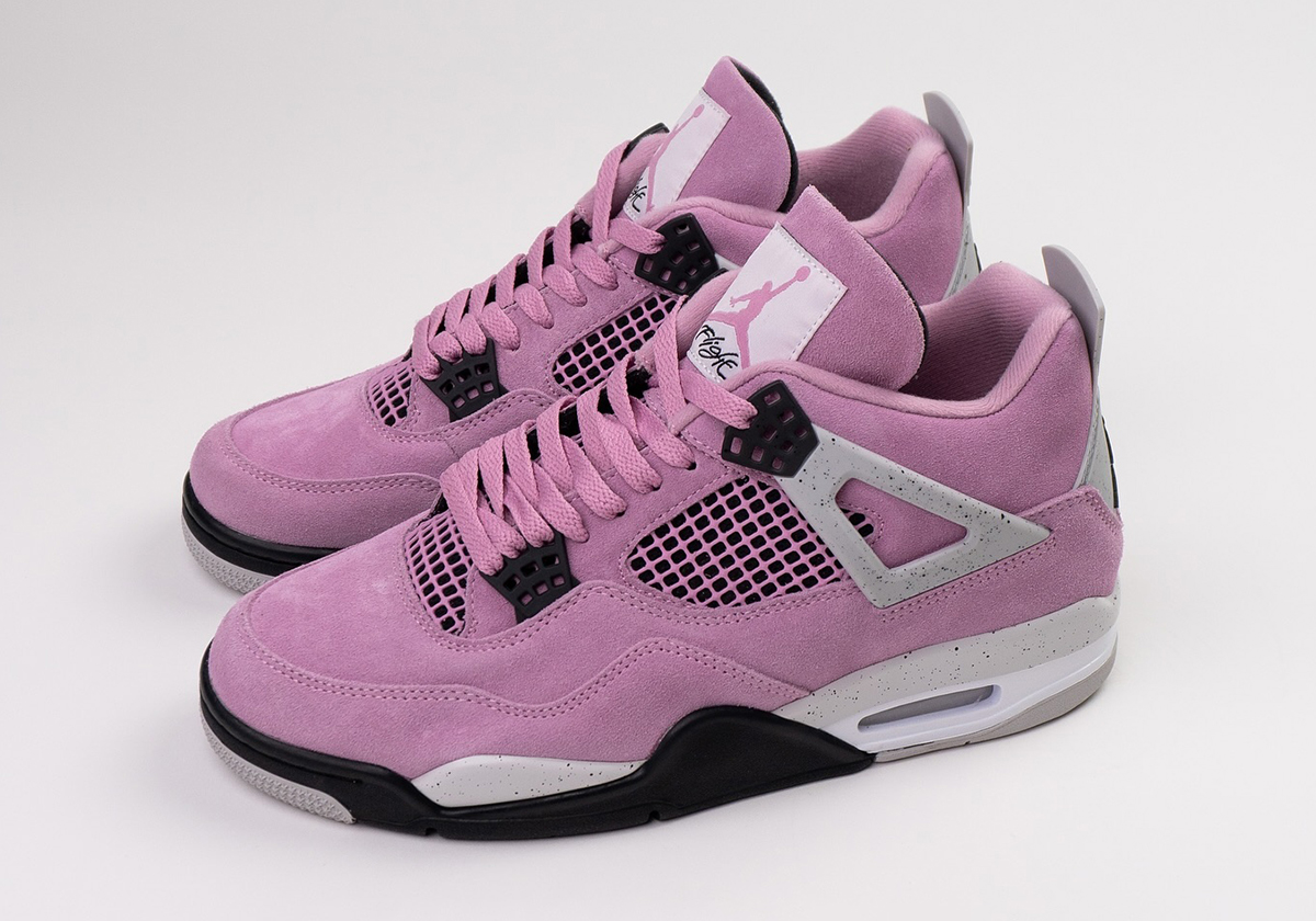 Air Jordan 4 WMNS 