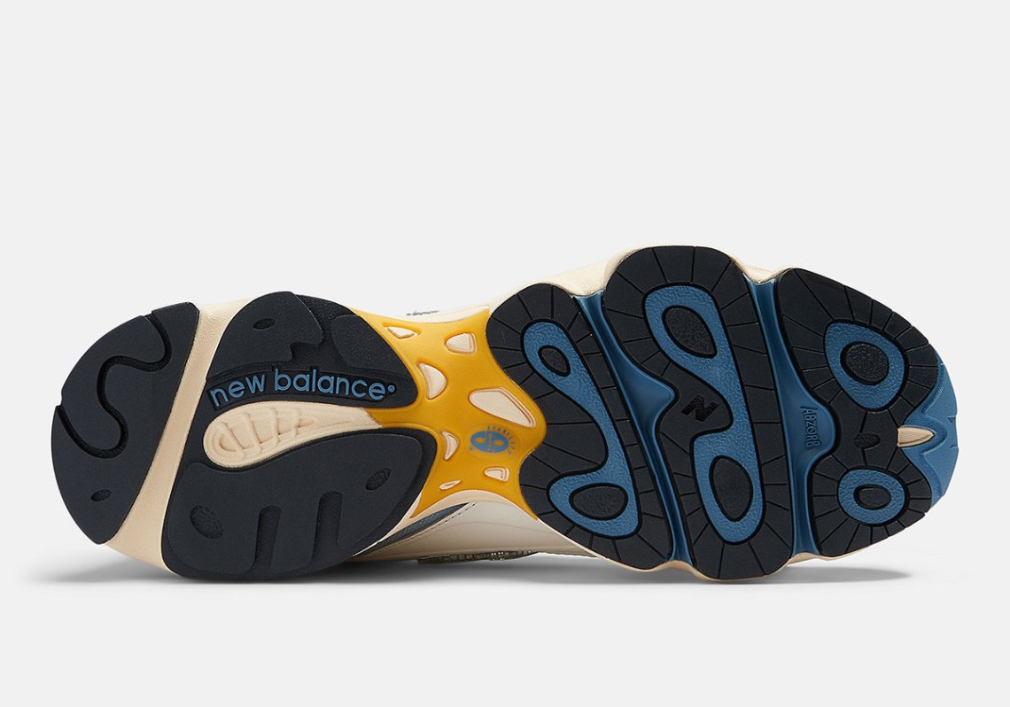 New Balance 1000  display picture 1