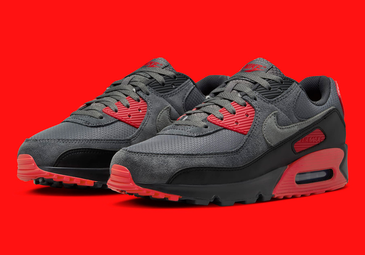 An Ode To Infrared? The Nike Air Max 90 Impresses Us In Grey And Red
