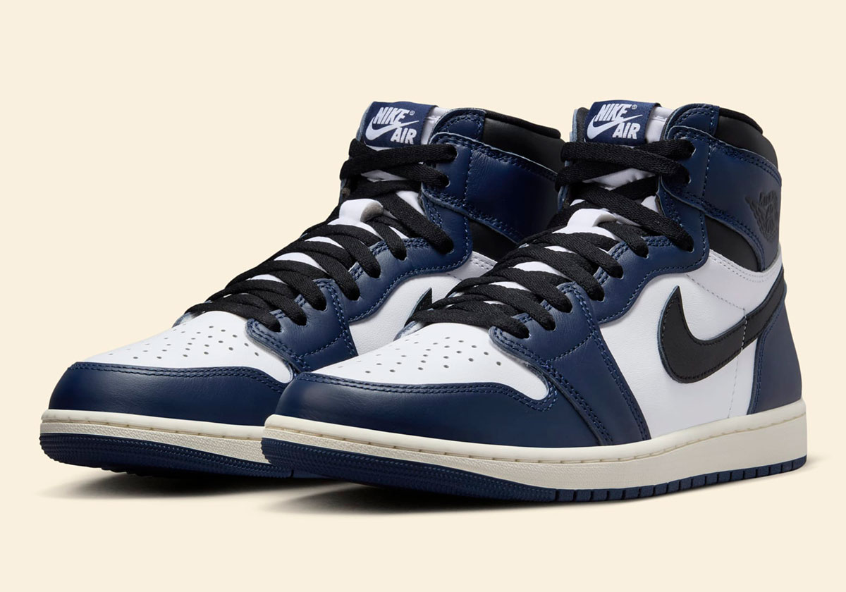 Official Images Of The Air Jordan 1 Retro High OG “Midnight Navy”