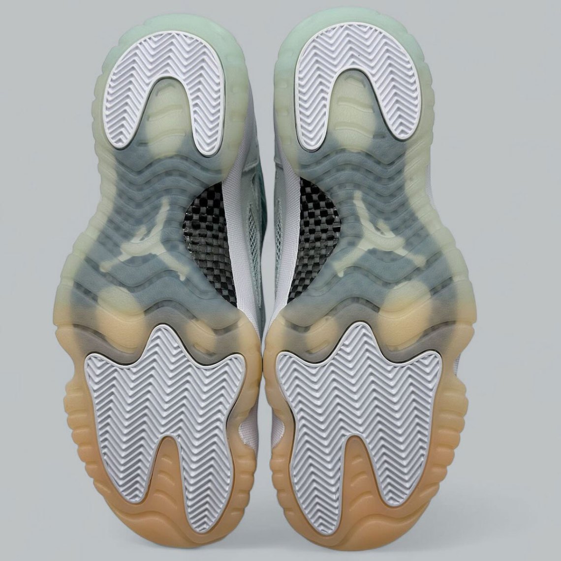 Air Jordan 11 Low IE EYBL PE | SneakerNews.com display picture 2