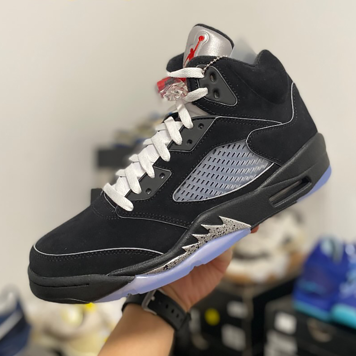 Black metallic 5s nike air hotsell