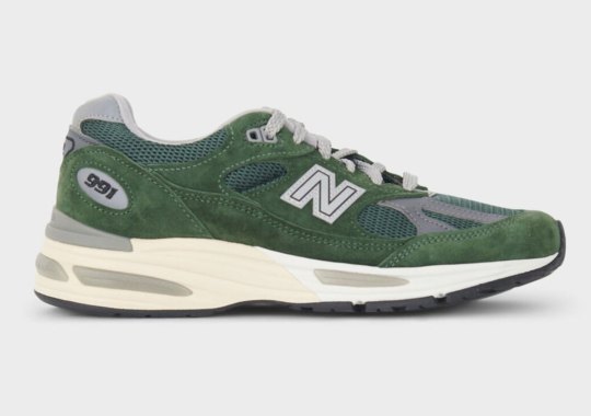 "Kombu" Green Overtakes The New Balance 991v2