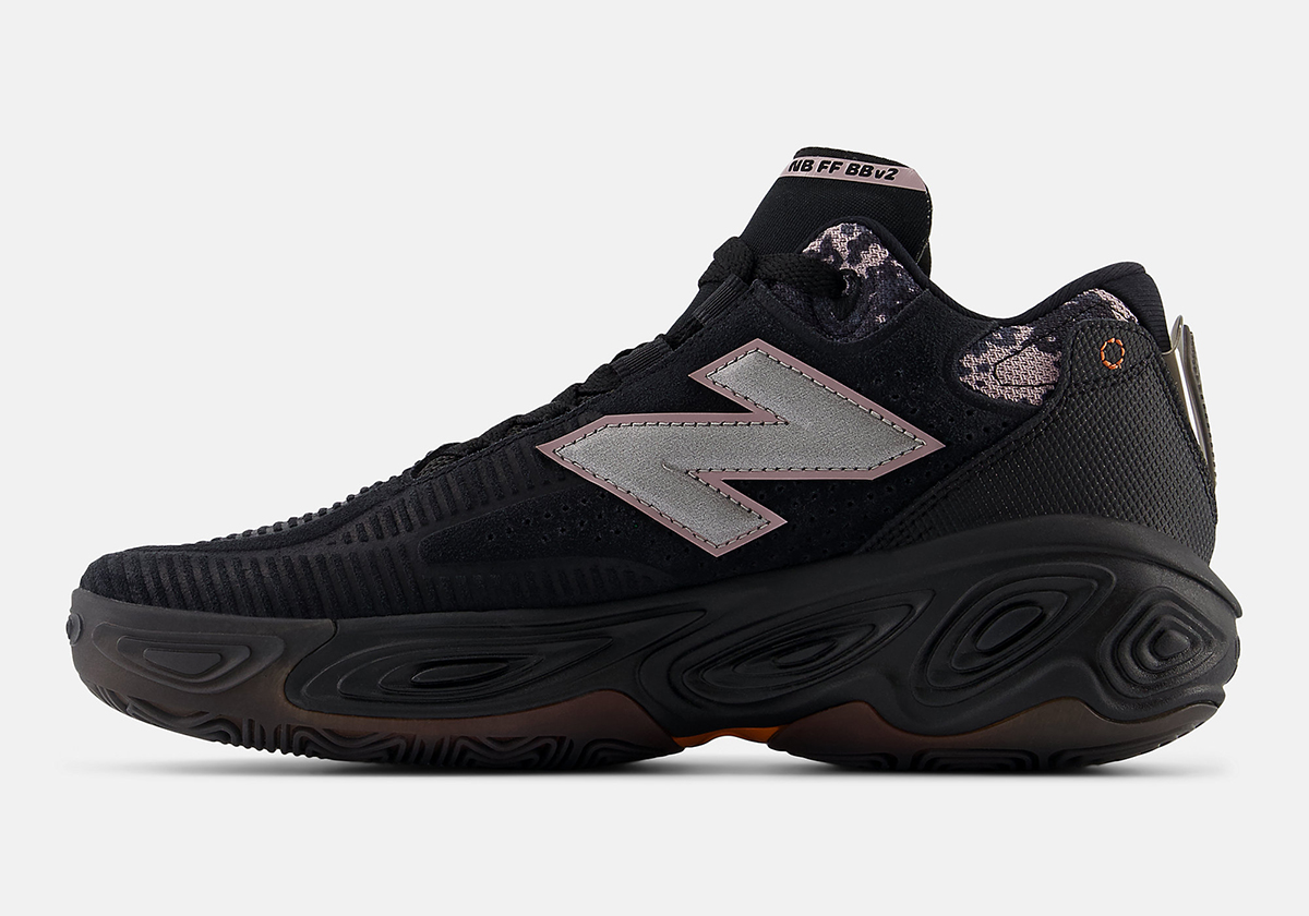 New Balance Fresh Foam Bb V2 Black Pink Bbfrshe2 1