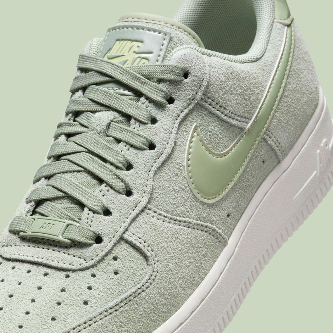 Nike Air Force 1 Low 