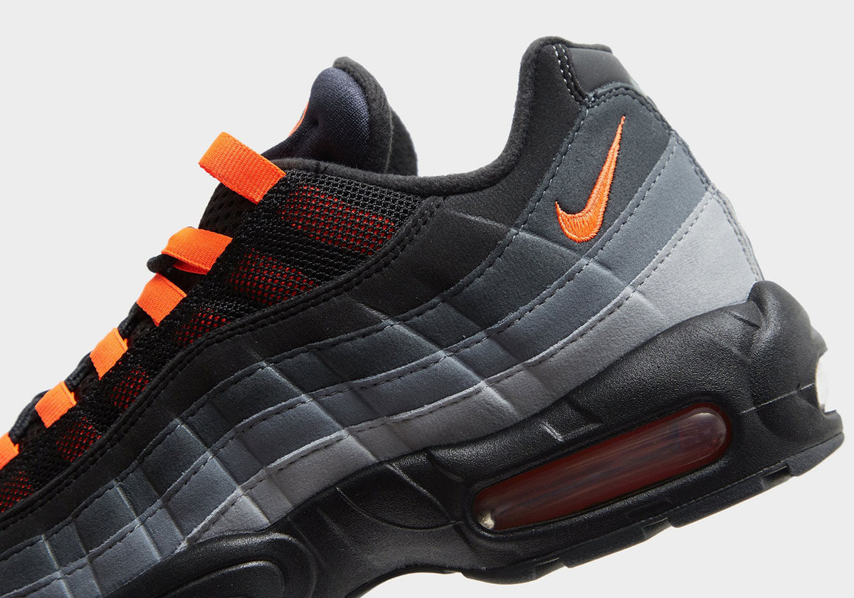 Nike Air Max 95 Black Hyper Crimson Anthracite Smoke Grey Fv4710 002 6