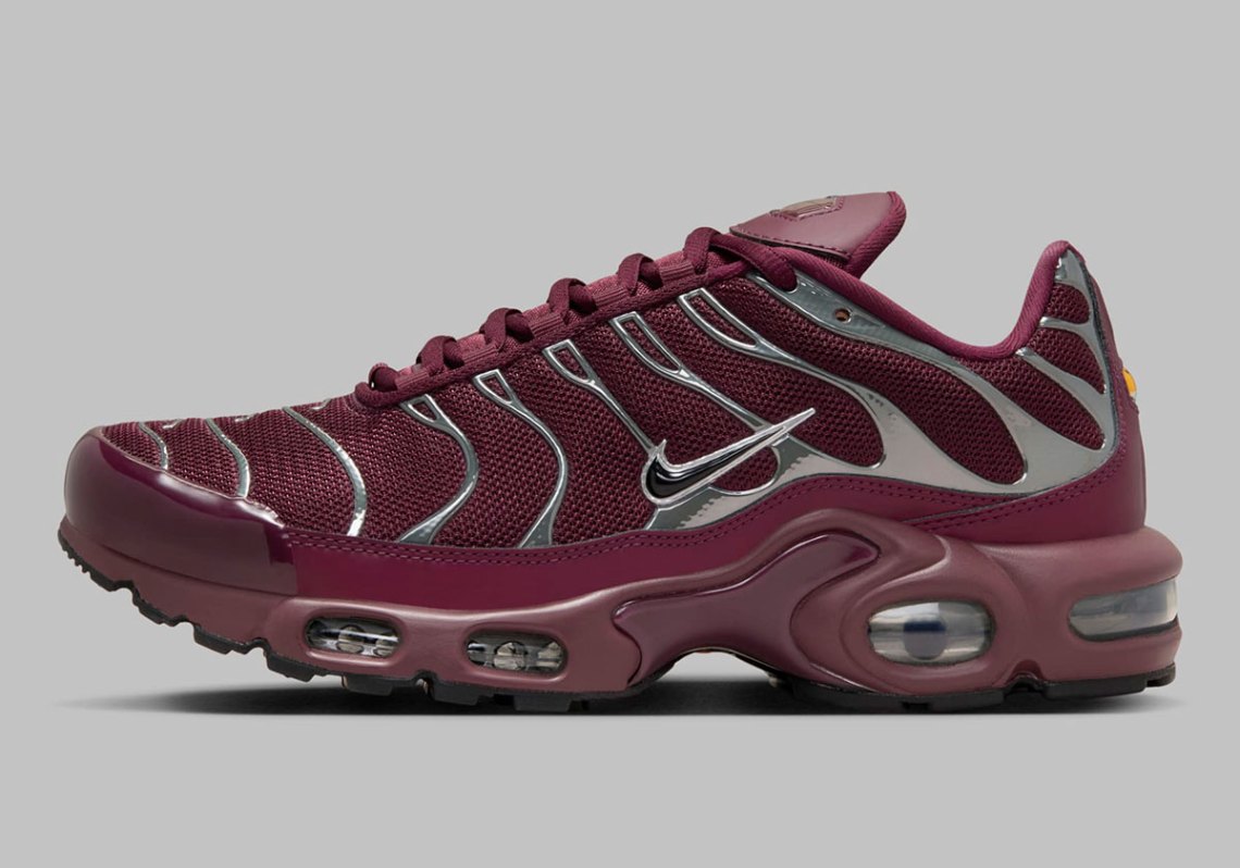 Nike Burgundy TN Air 852630-602 Athletic Shoes Nike Air Max Plus Team Red 852630-602 - Sneaker Bar Detroit main image 2