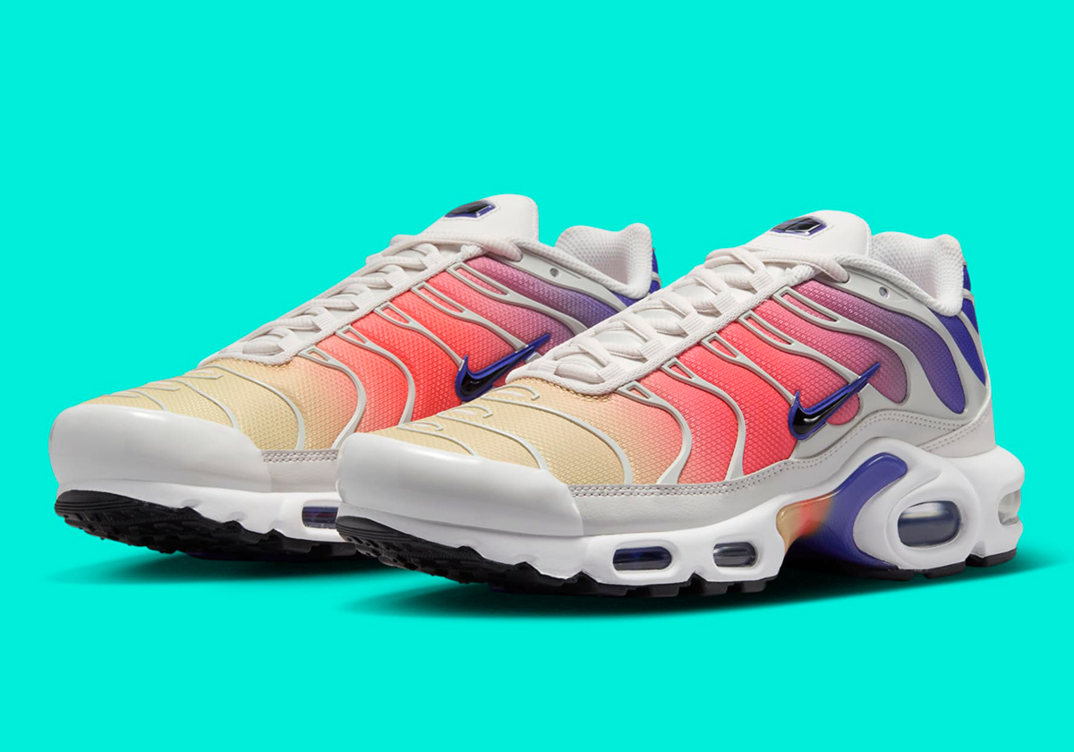 Air max plus pink teal best sale