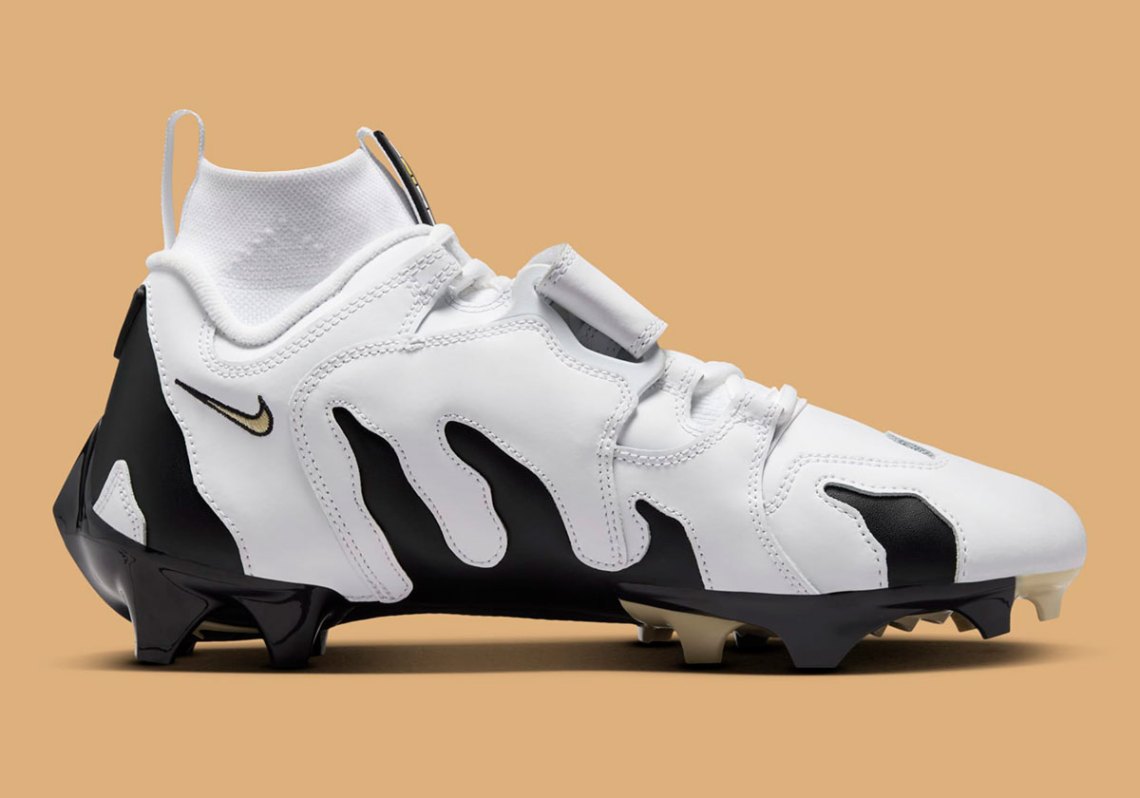 Nike Diamond Turf 96 TD Football Cleats White/Gold, Size 9, HJ3360-100 Nike Diamond Turf Max  main image 2