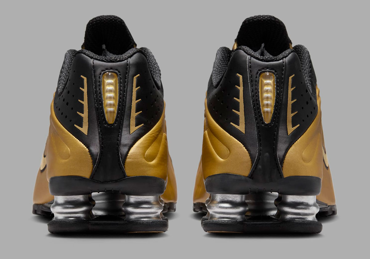 Nike Shox R4 Black Metallic Gold Metallic Silver Ar3565 005 3