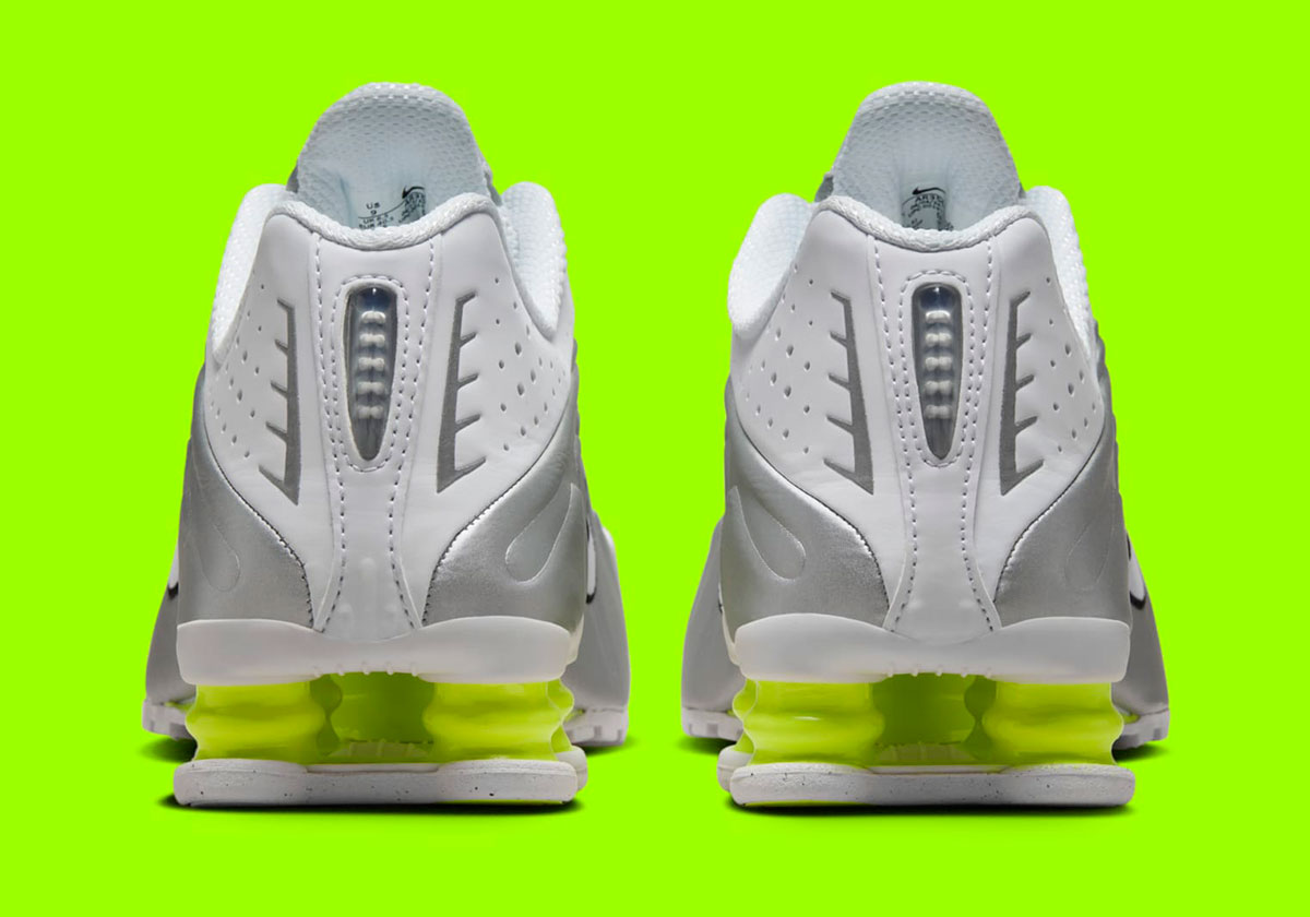 Nike Shox R4 White Metallic Silver Volt Ar3565 102 1