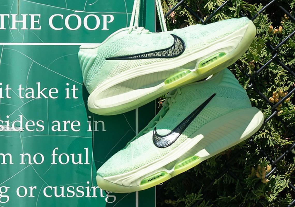Nike Zoom GT Hustle 3 Girls EYBL PE | SneakerNews.com display picture 2