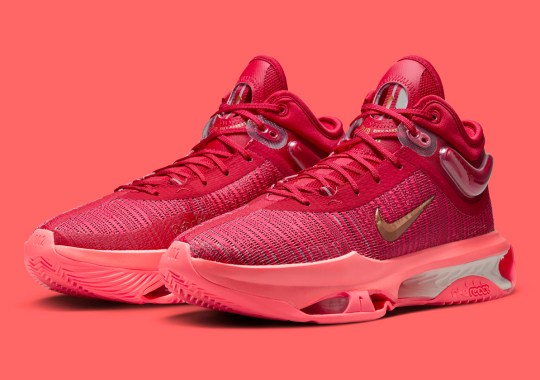 nike duo Pours "Mystic Hibiscus" On The Zoom GT Jump 2