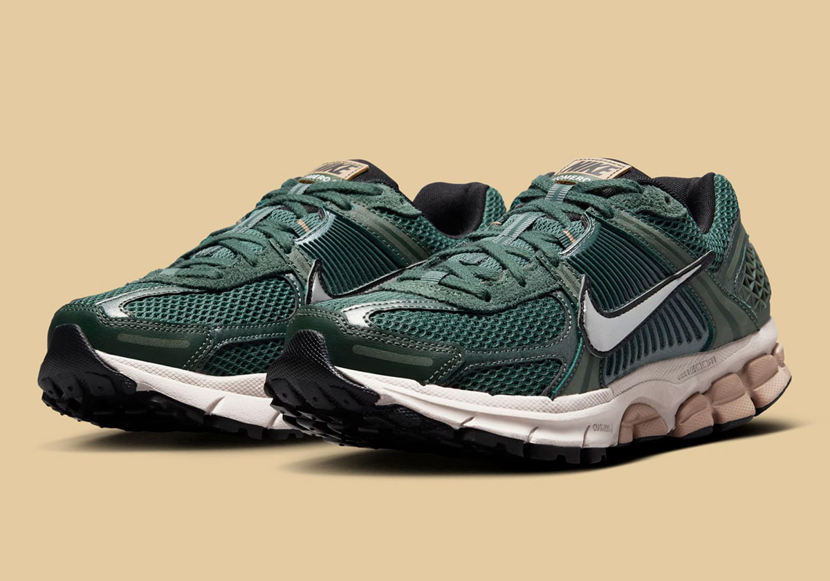 The nike air zoom assassin molded shoes for girls Spruces Up In “Vintage Green”