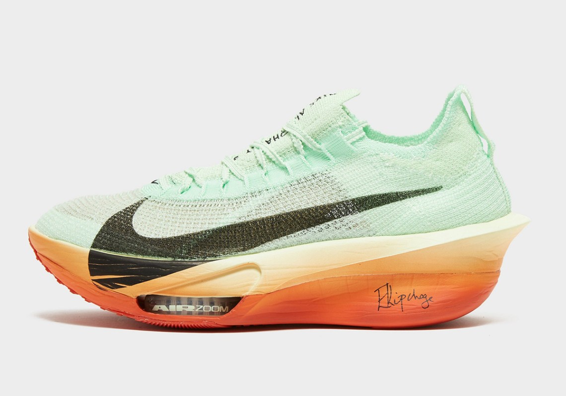 Eliud Kipchoge Gets His Own Nike AlphaFly 3 Colorway - SneakerNews.com