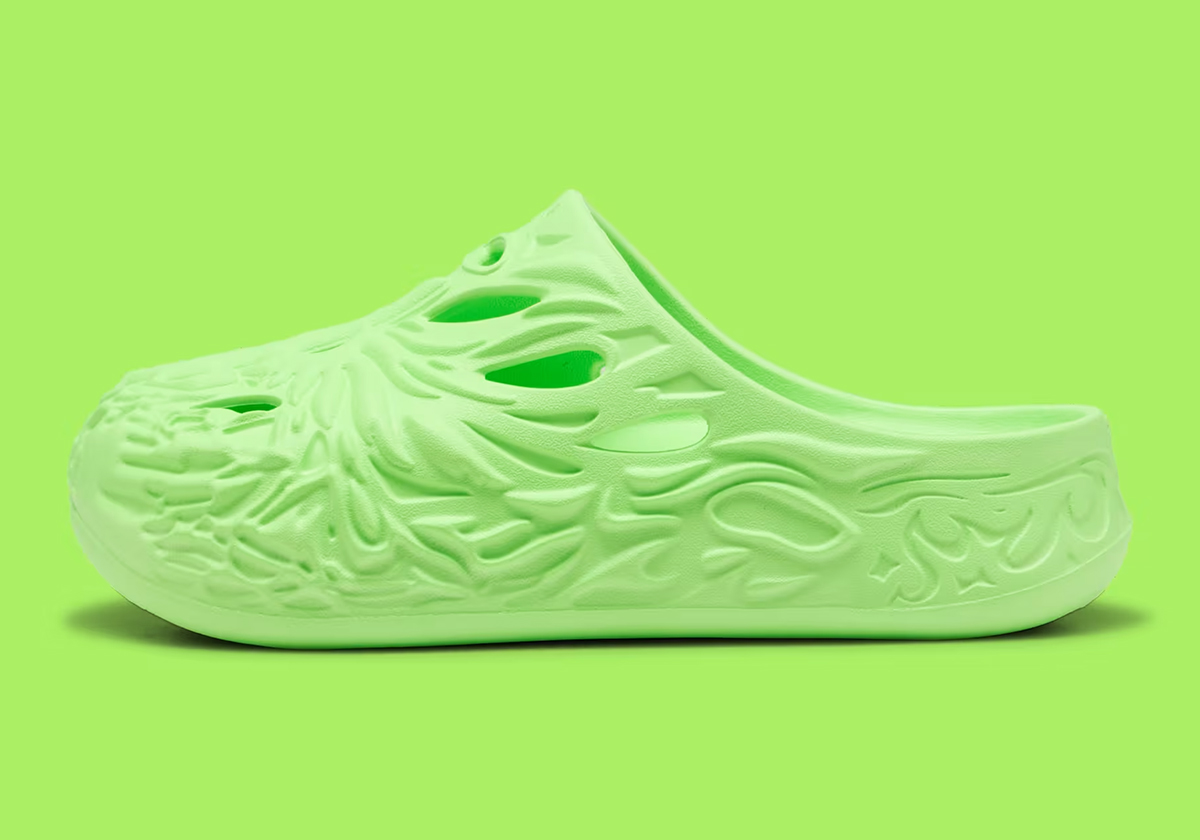 Puma Mb 04 Slides Neon Green