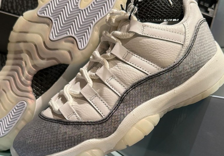 air-jordan-11-low-year-of-the-  display picture 3