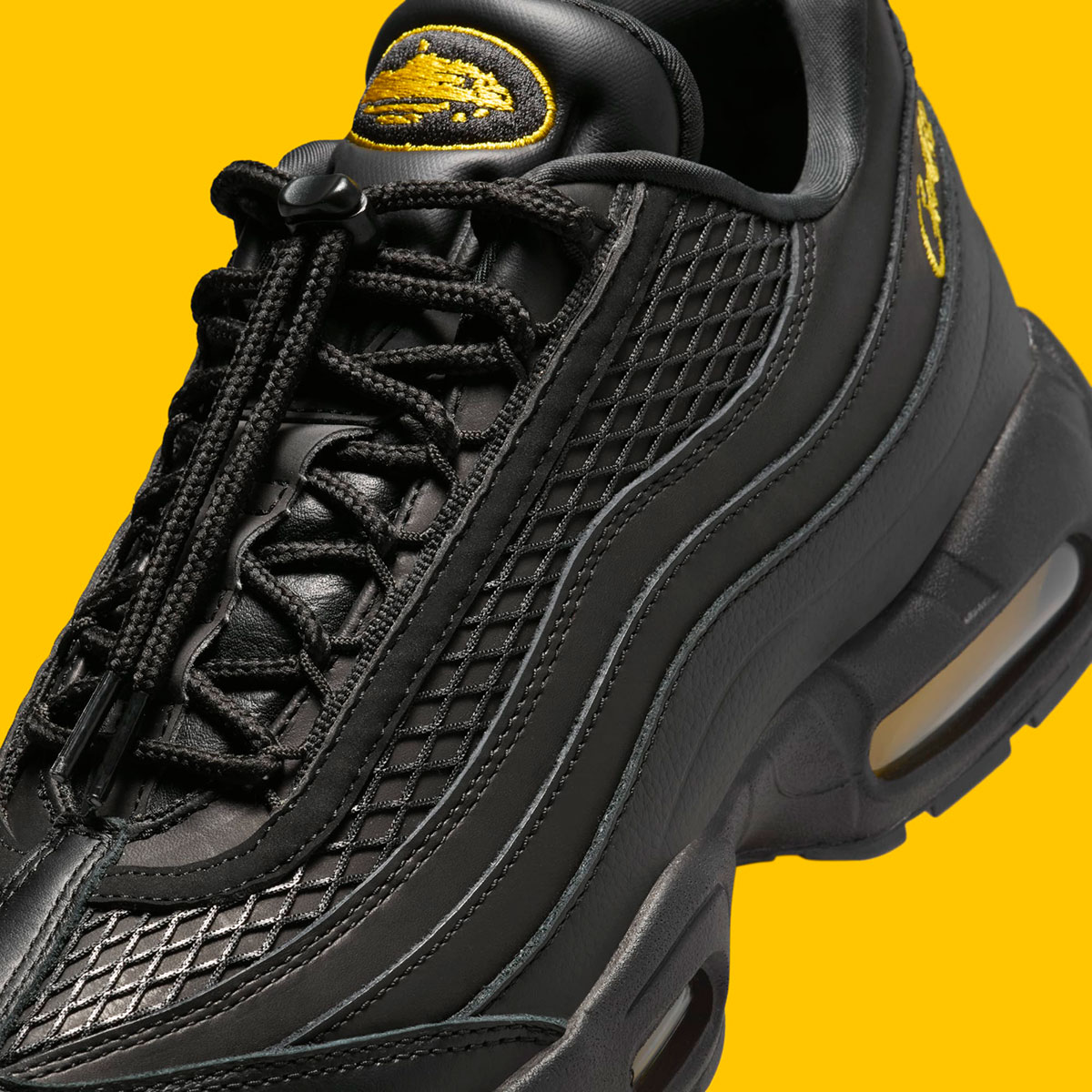 Corteiz Nike Air Max 95 Black Tour Yellow Fb2709 003 4