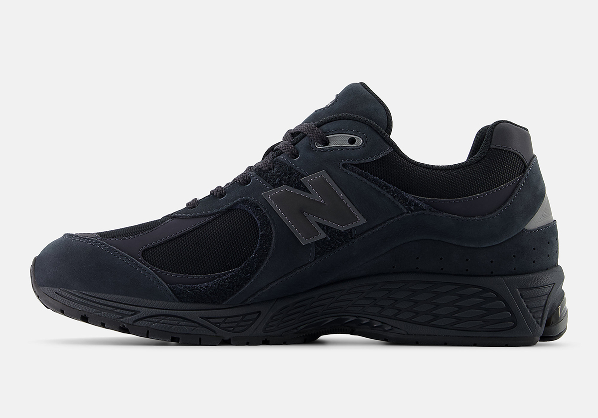 New Balance 2002r Cordura Black M2002rpj 4