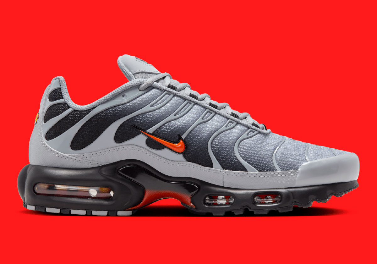 Nike Air Max Plus Wolf Grey Picante Red Black White Dm0032 011 1