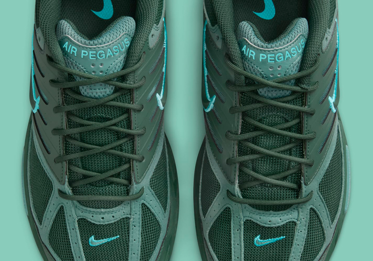 Nike Touches Down With A Minty Fresh Pegasus 2K5