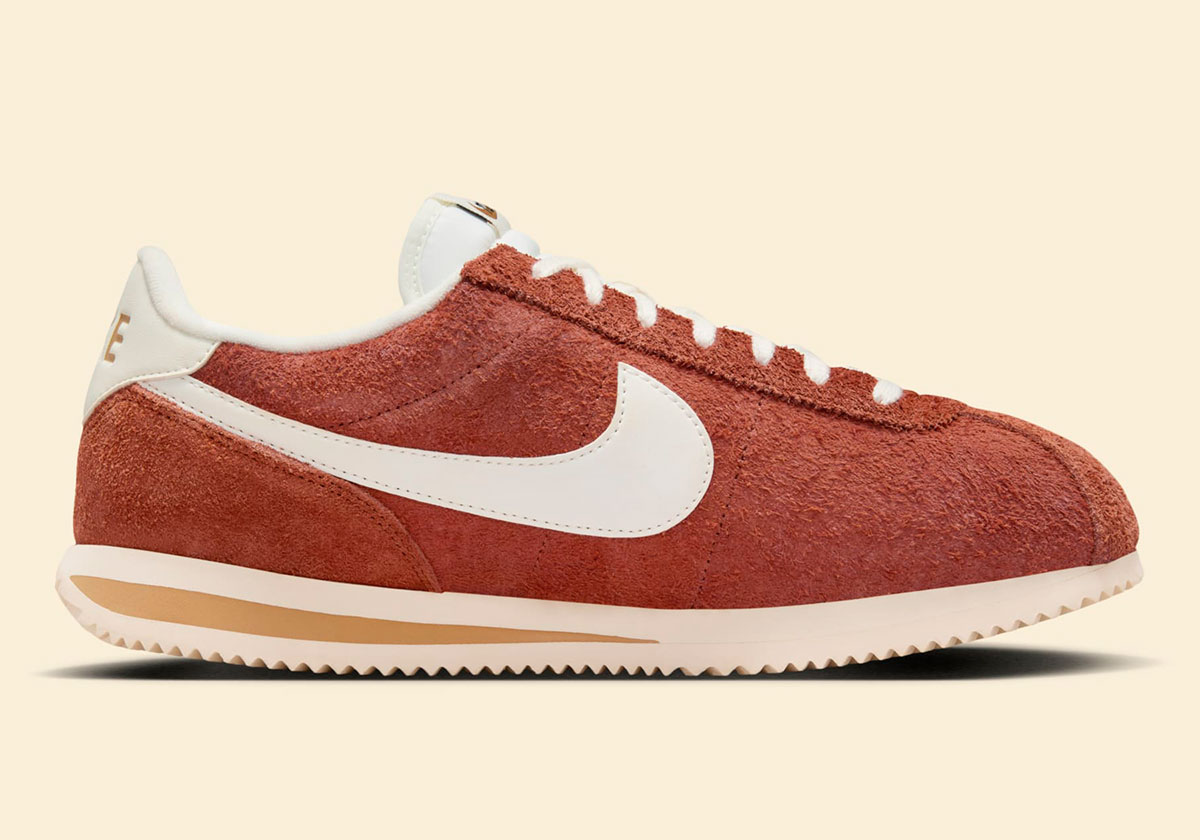 Nike Cortez Dark Russet Sail Flax Muslin Hf3142 200 4