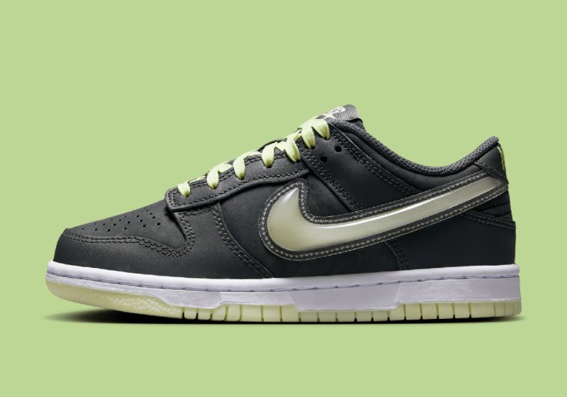 Nike Dunk Low GS "Halloween - Glow In The Dark" HQ3569-068 ...