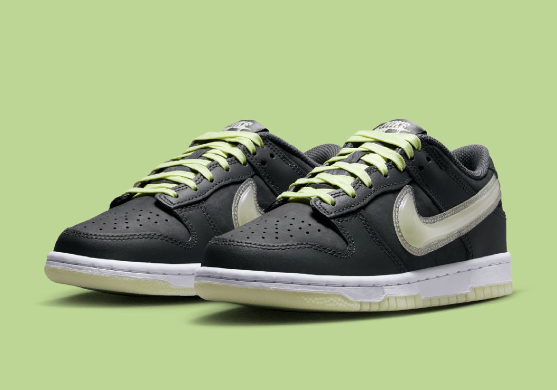 Nike Dunk Low GS 