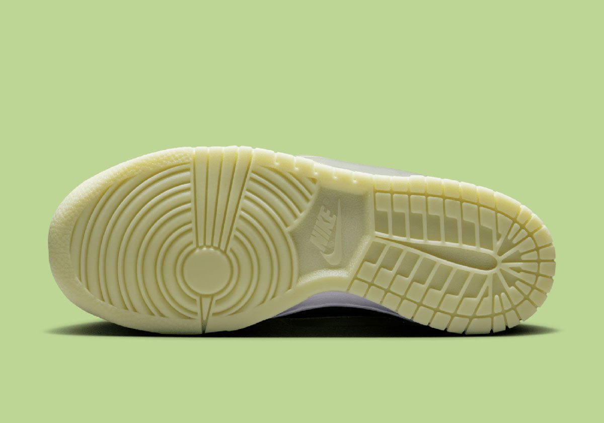 Nike Dunk Low GS "Halloween - Glow In The Dark" HQ3569-068 ...
