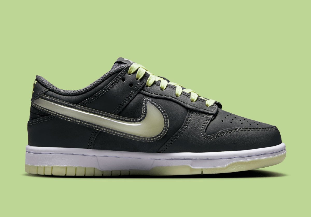 Nike Dunk Low GS "Halloween - Glow In The Dark" HQ3569-068 ...