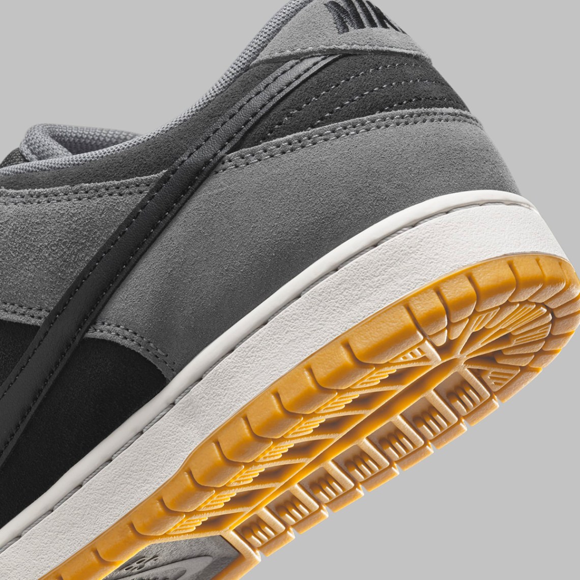 nike sb dunk low dark smoke grey black gum HF3063 001 6