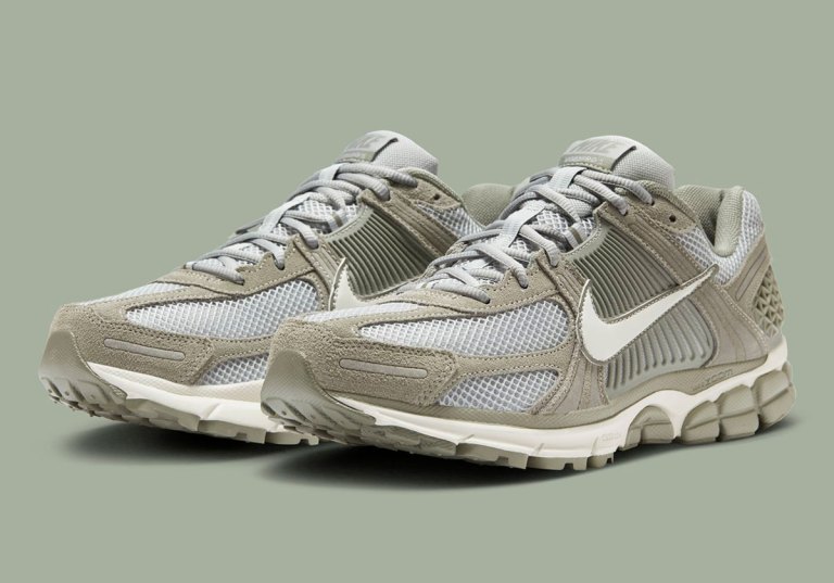 Nike Zoom Vomero 5  display picture 2