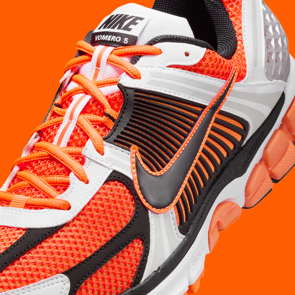 nike zoom vomero 5 total orange black white metallic platinum fb9149 800 1