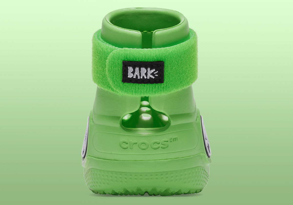 Dog Crocs Green 211352 3wa 2