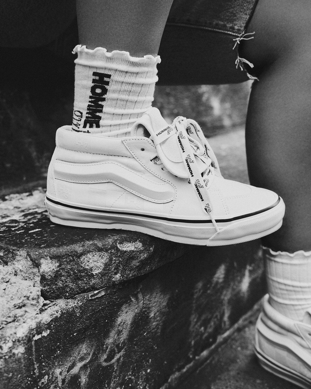 Hommegirls Vans Sk8 Mid 83 Release Date 6