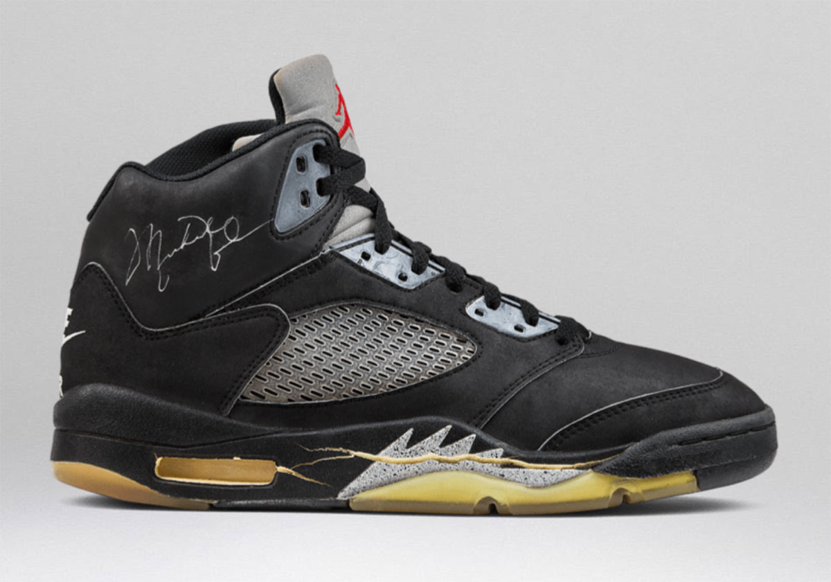 Jordan 5 Black Metallic 1990 Originals