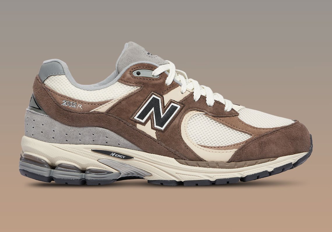 New Balance 2002R Emerging Brown Lifestyle Sneakers Shoes M2002RFZ Men\'s Size 10 New Balance 2002R Emerging Brown Pack for Sale  main image 3