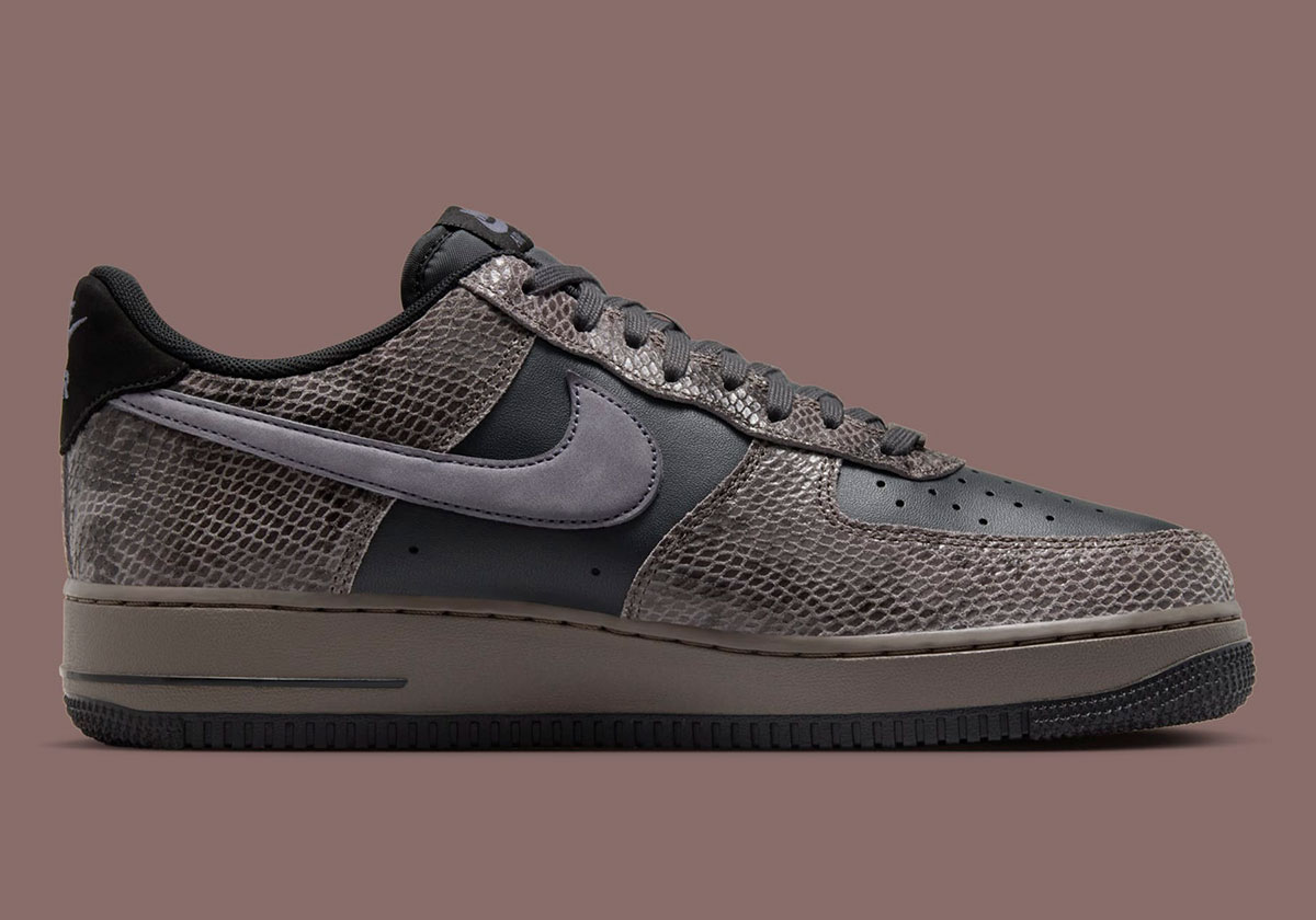 nike af1 snakeskin