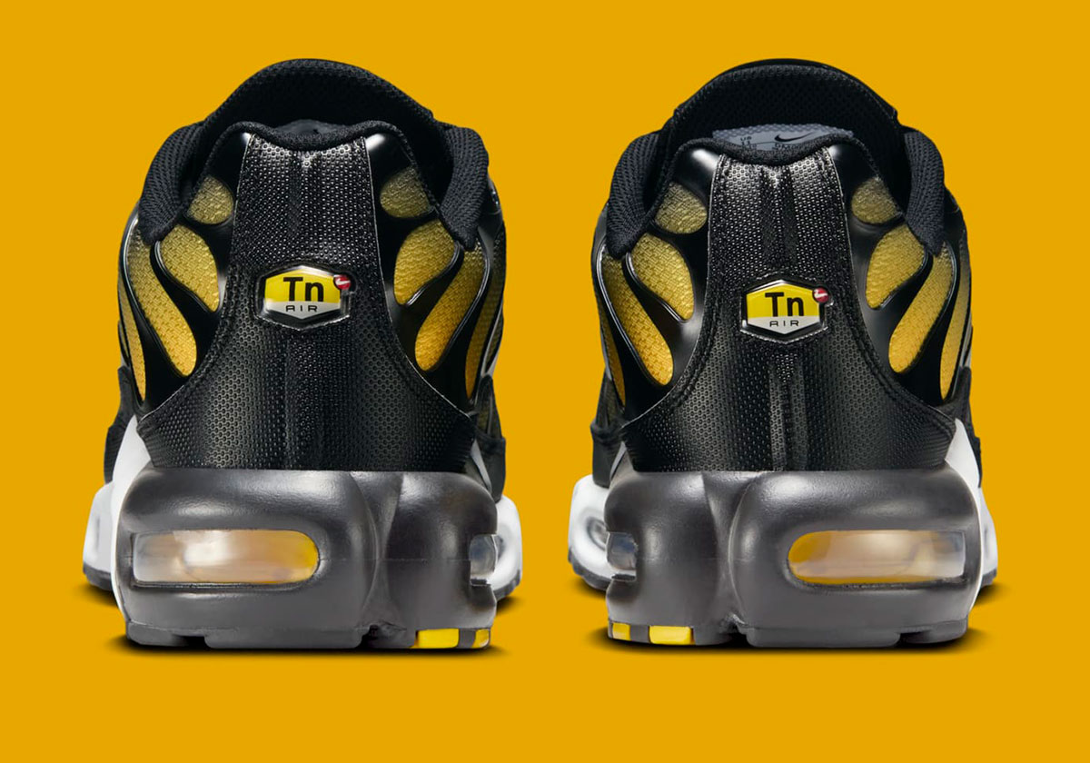 The Nike Air Max Plus Gets A Striking "University Gold" Gradient