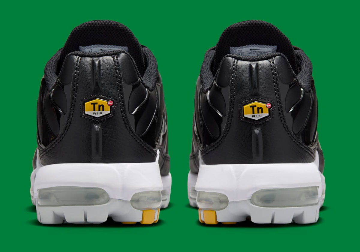 Nike Air Max Plus Golf Black White University Gold Fz4150 001 2