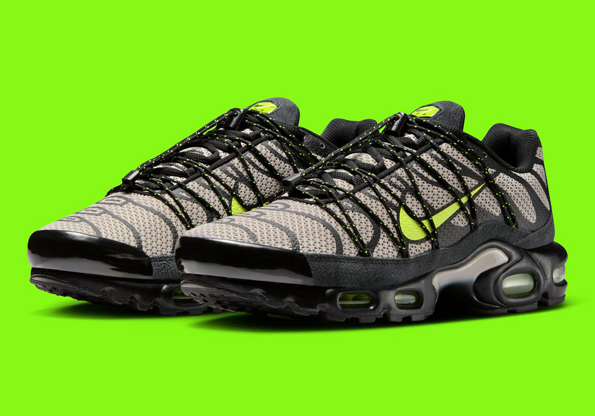 The Nike Air Max Plus Utility Borrows "Neon"