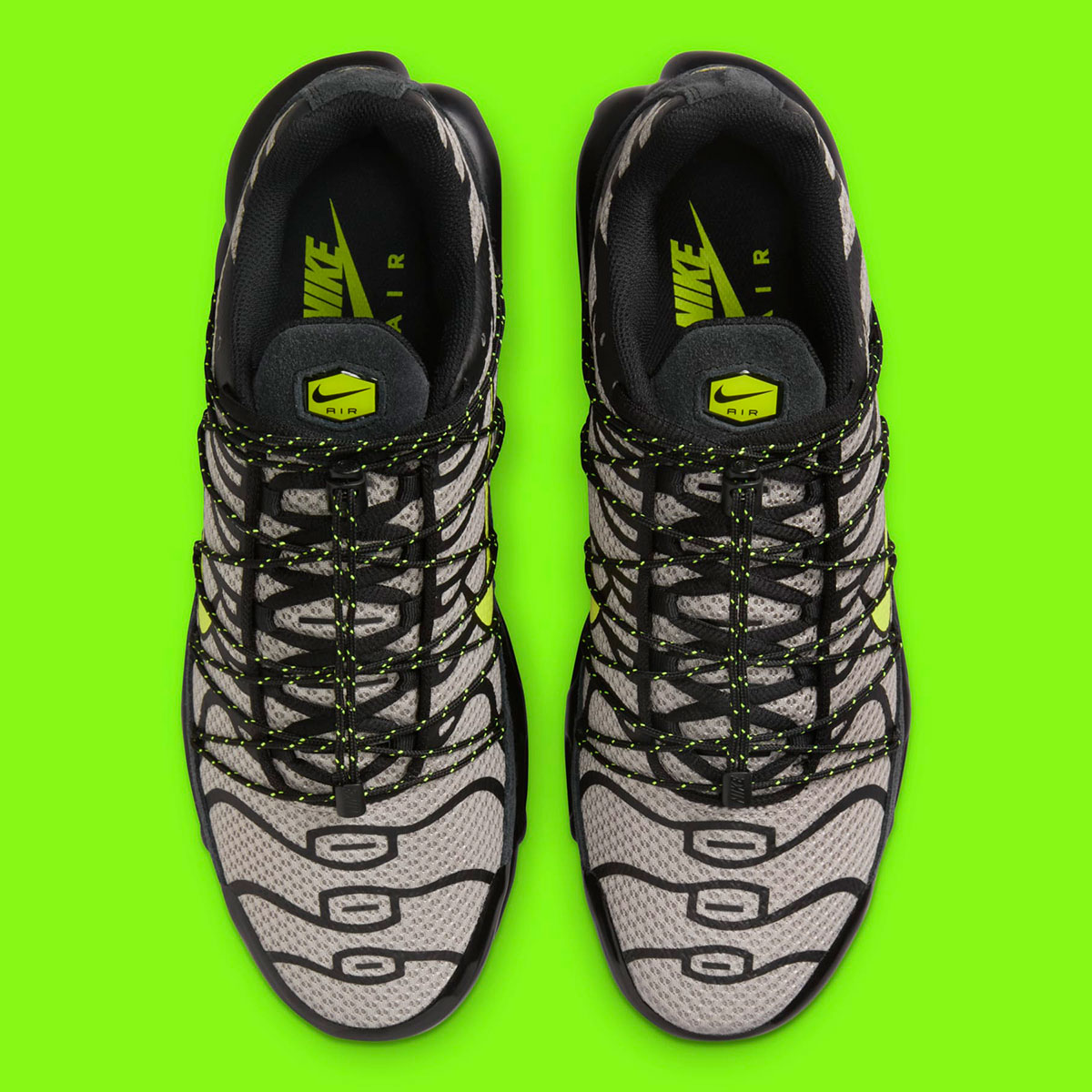 nike air max plus utility black tan volt fd0670 003 6