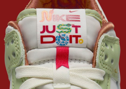 nike DA7233-104 Celebrates The Year Of The Snake On The Dunk Low