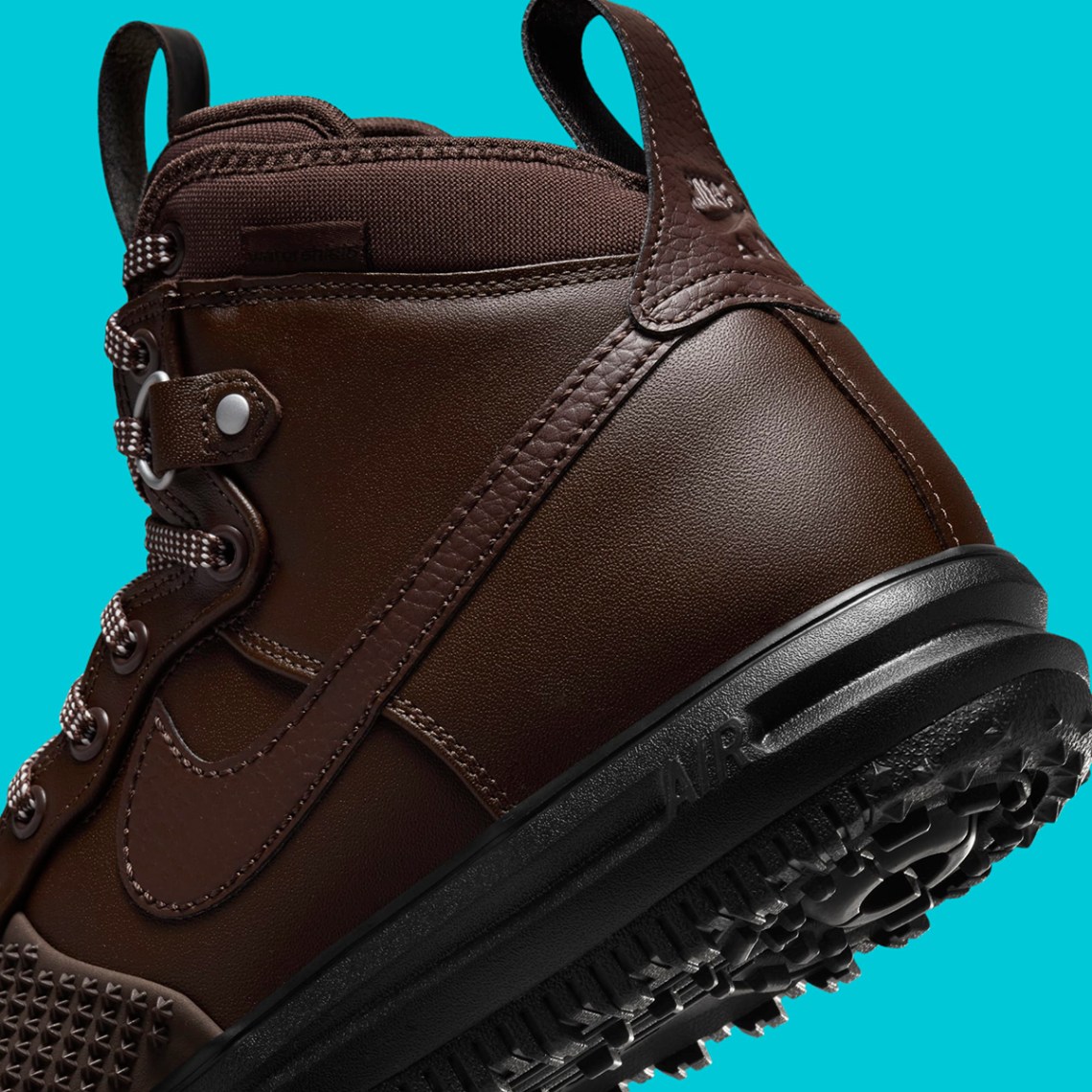 Nike Lunar Force 1 Duckboot DZ5320-201 | SneakerNews.com display picture 1