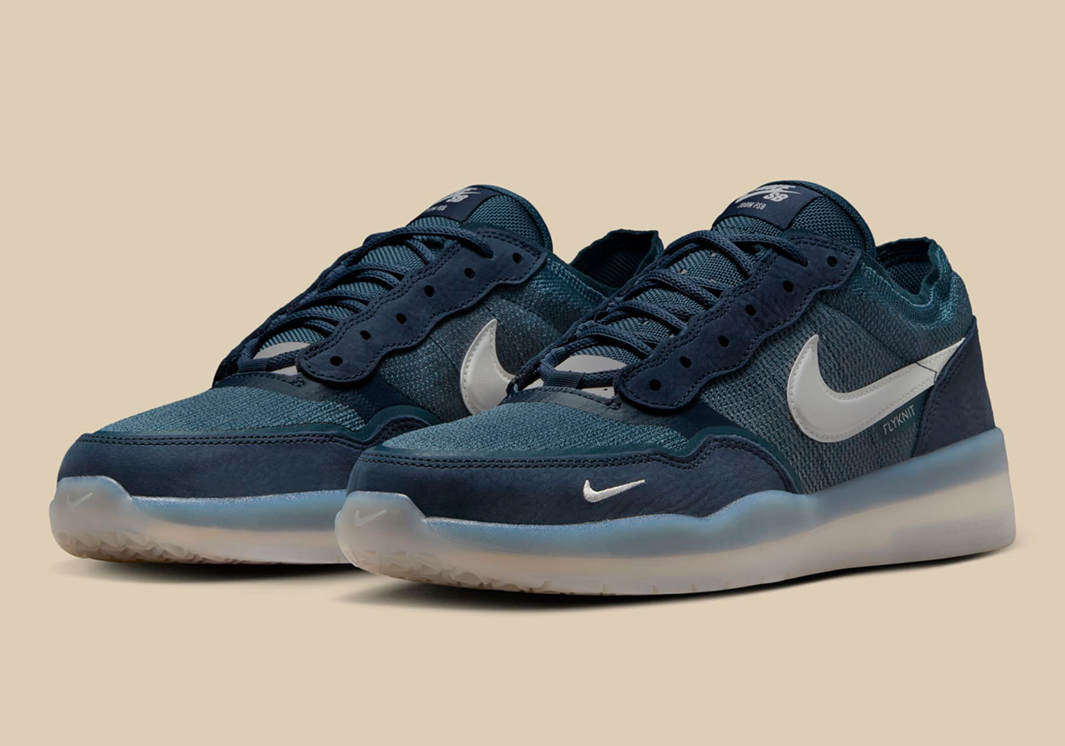 Nike Calls Up "Obsidian" For The retro Nike SB PS8