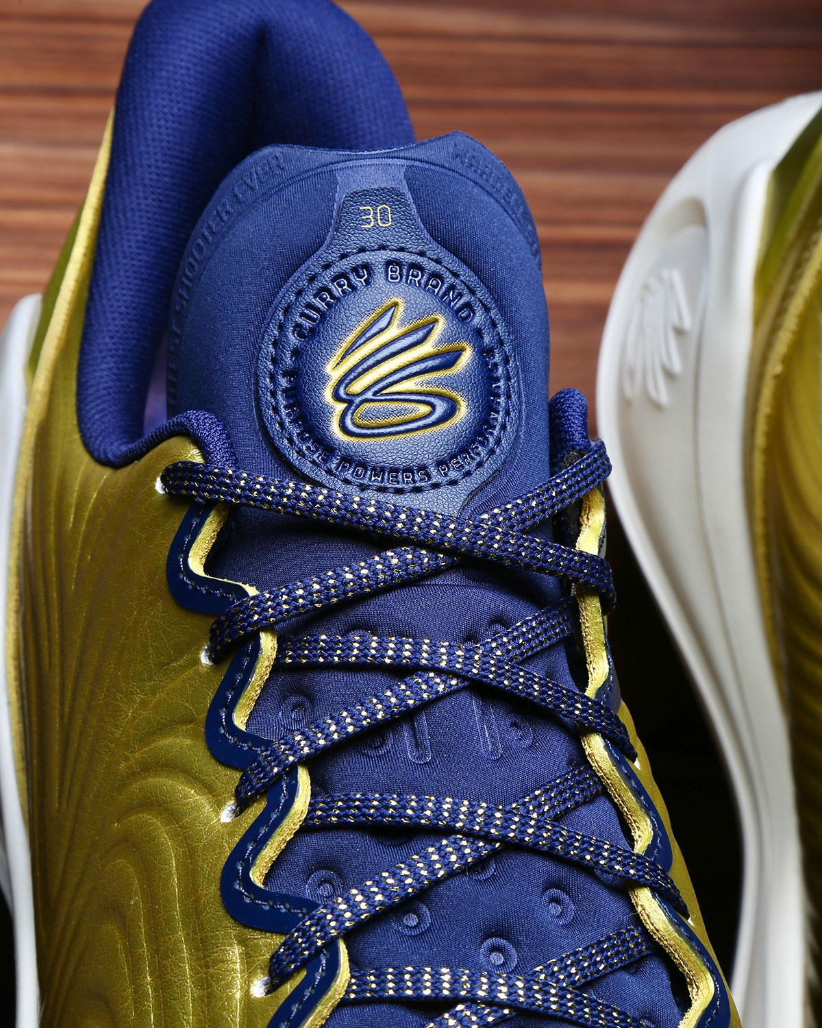 Ua Curry 12 Gold Medal Pe 3