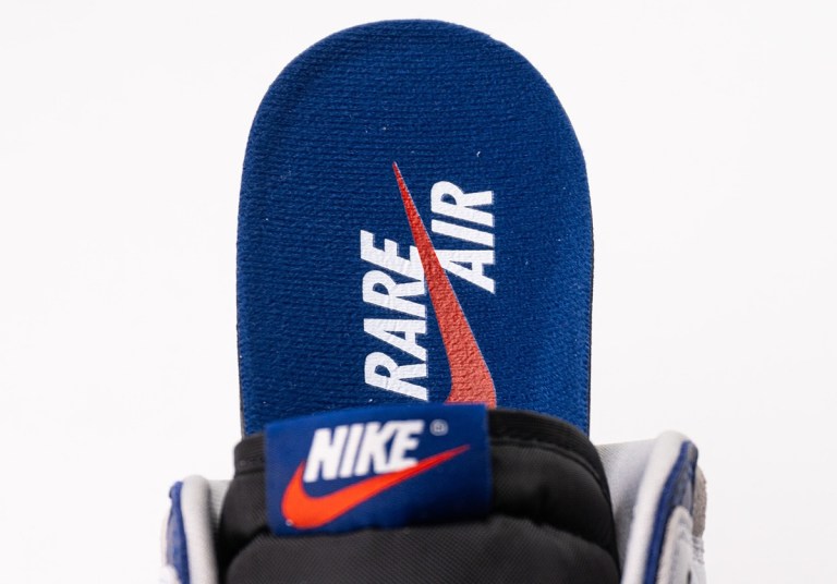 air-jordan-1-rare-air-deep-  display picture 2